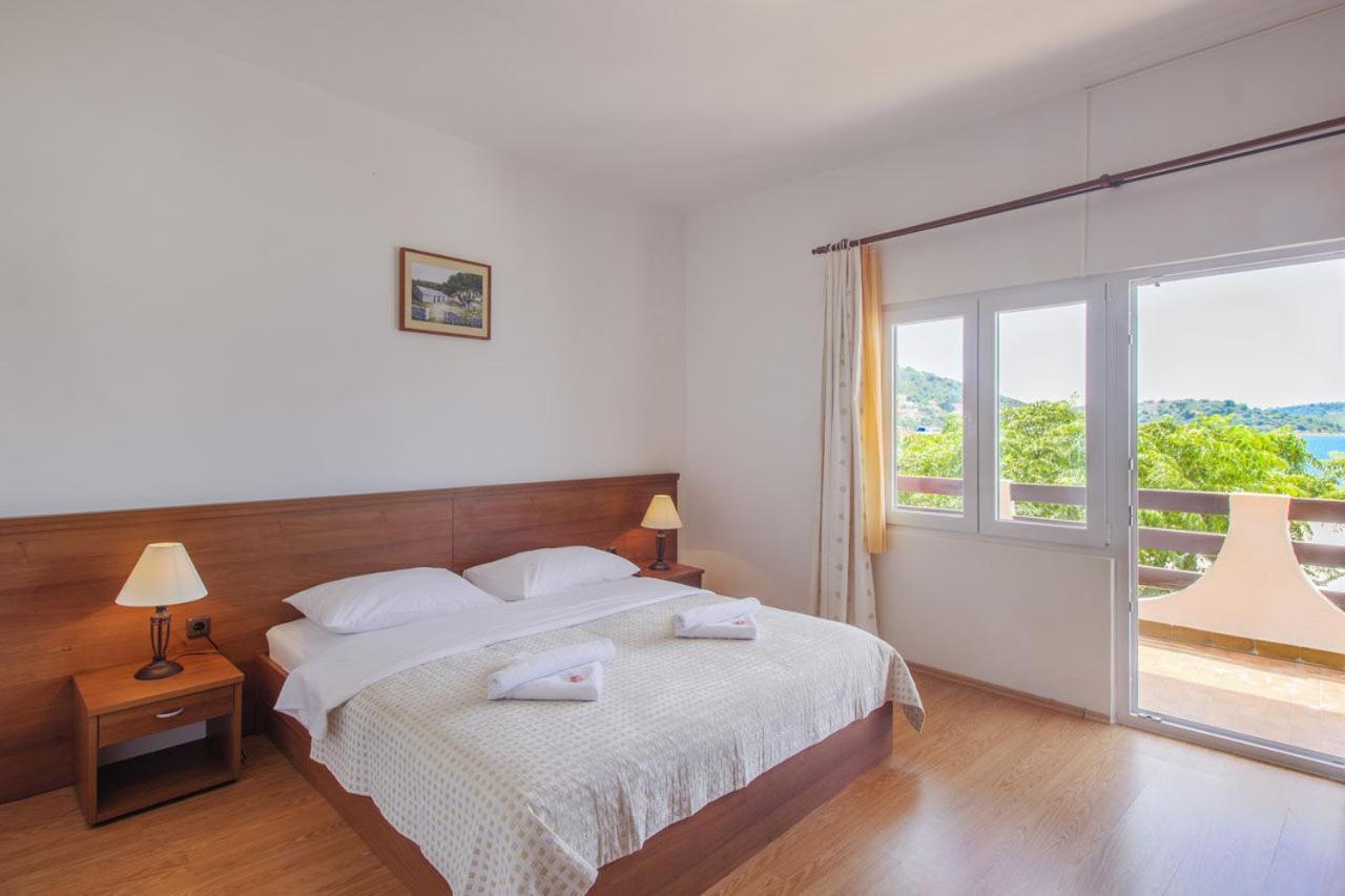 House Hotel Plava Laguna Tisno Room photo