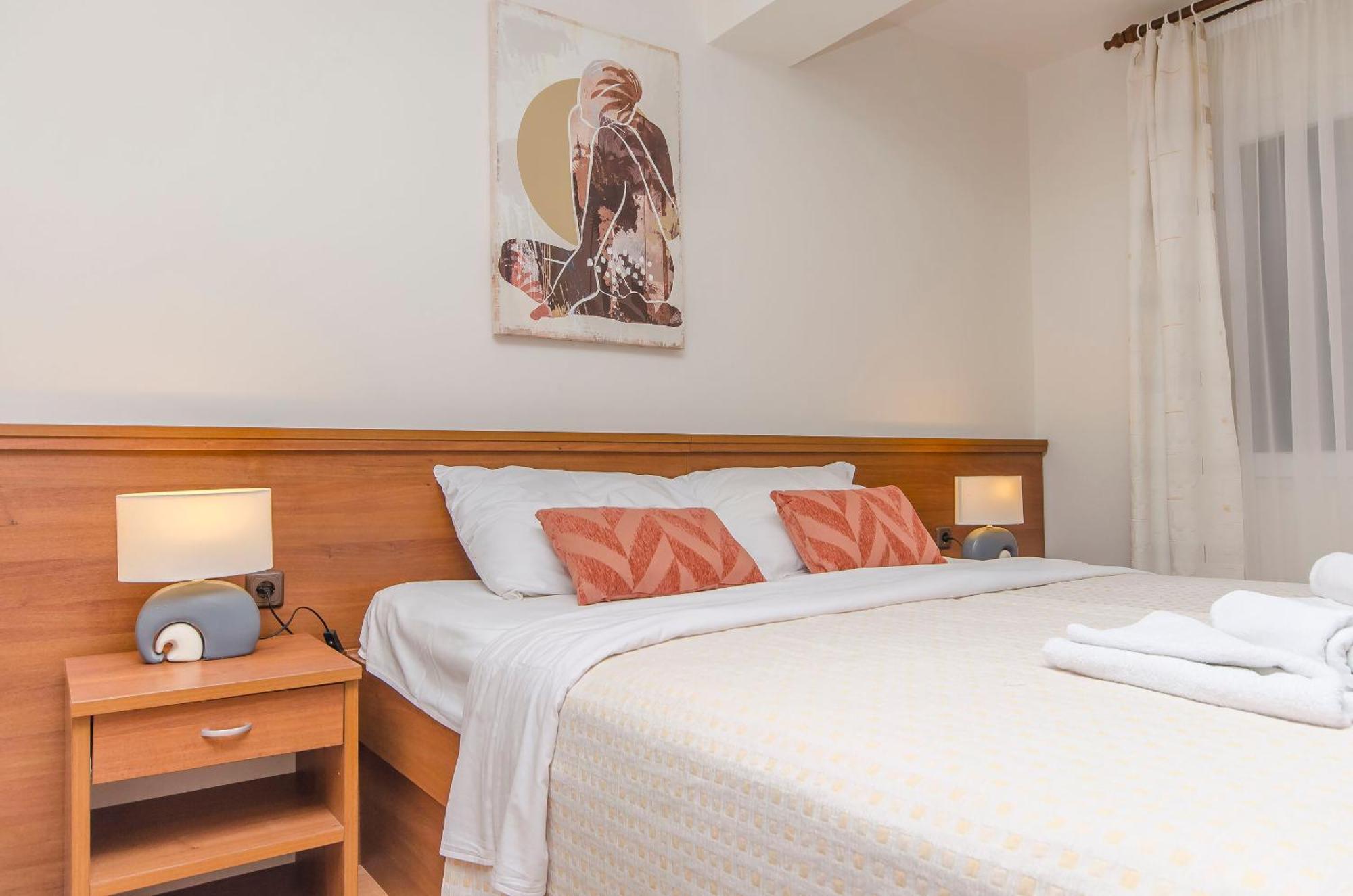 House Hotel Plava Laguna Tisno Exterior photo